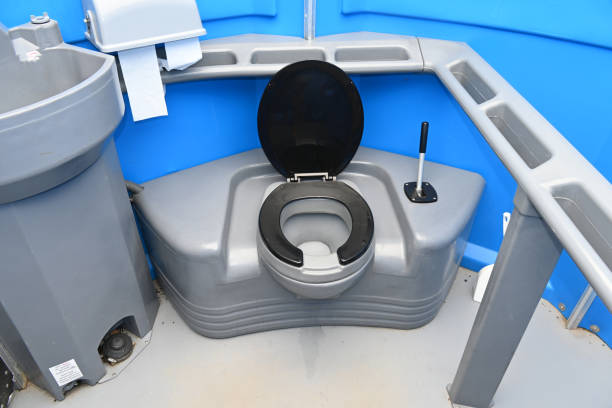 Best Portable restroom trailer rental  in Mims, FL